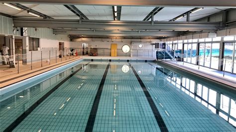 piscine naturiste angers|Piscine de la Roseraie (49 Angers) 